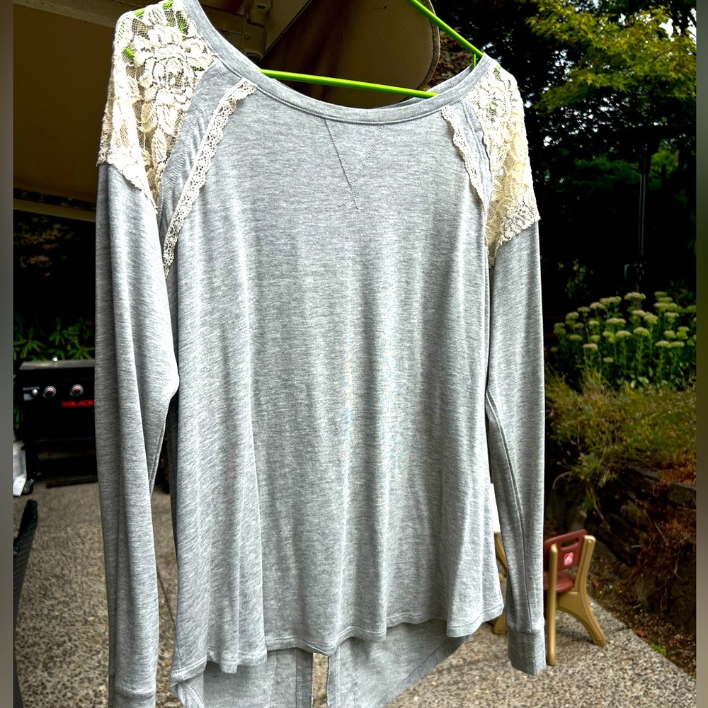 Size M, Mason & Belle, Marlene Lace Sleeve Back Detail Knit Top fr Stitch Fix